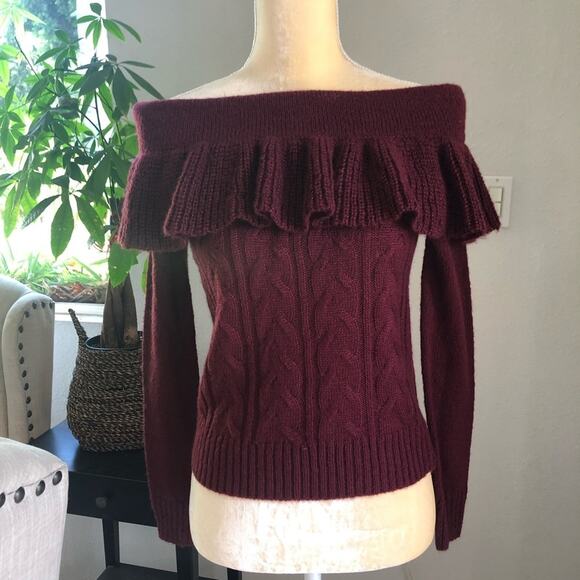 WAYF Ruffled Cable Knit Off-Shoulder Sweater Size XS NWT - Picture 5 of 8